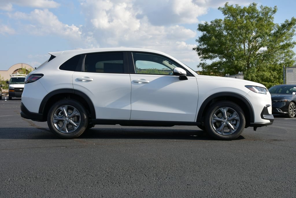 New 2027 Honda HR-V LX image 8