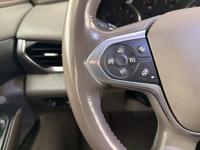 Used 2021 Chevrolet Traverse Premier image 21