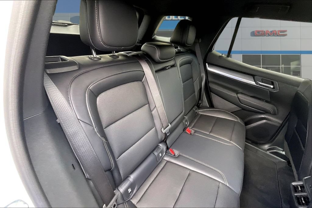 New 2027 GMC Terrain Elevation w/ Elevation Premium Package FWD image 10