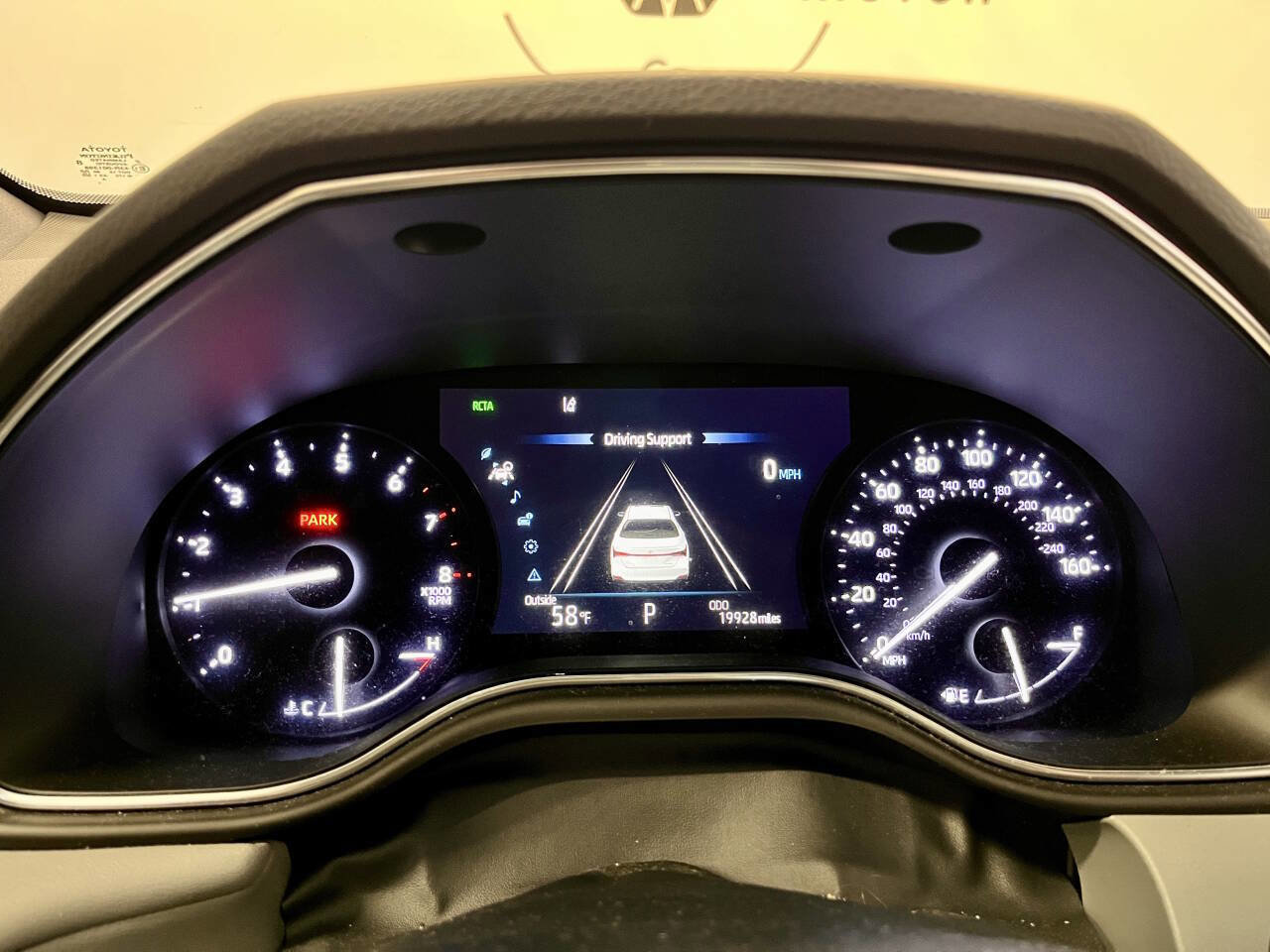 Used 2019 Toyota Avalon XLE w/ Moonroof Package image 10