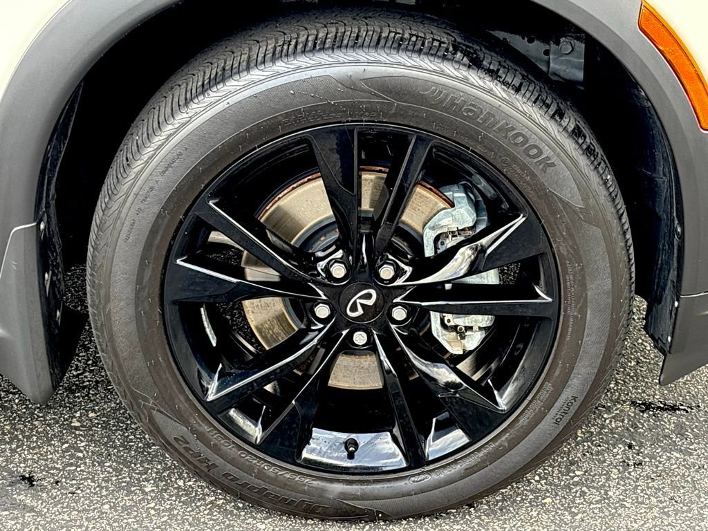 Certified 2025 INFINITI QX60 Luxe w/ Black Edition image 33