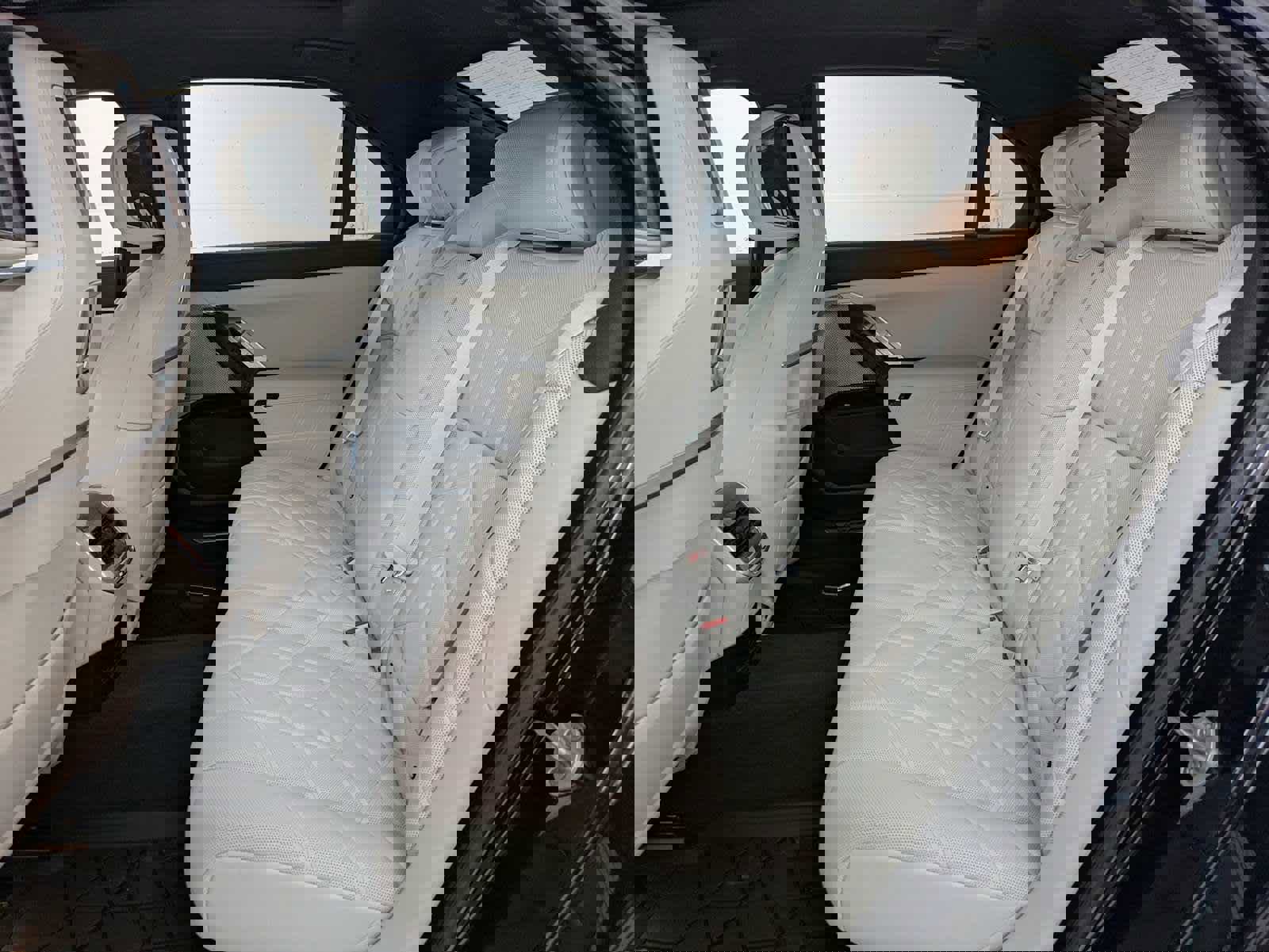 New 2025 BMW 760i xDrive w/ Executive Package image 20