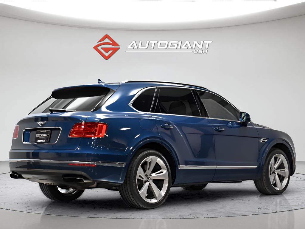 Used 2018 Bentley Bentayga image 9