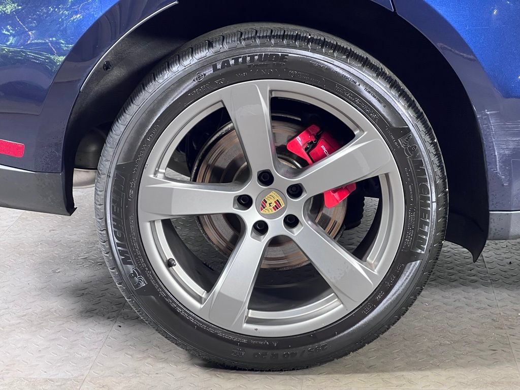 Certified 2023 Porsche Macan S AWD/4WD image 14