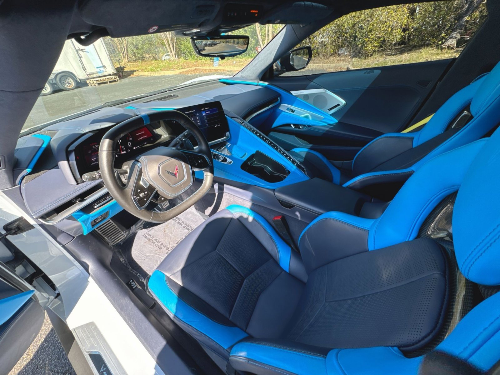 Used 2022 Chevrolet Corvette Stingray Premium Cpe w/ Battery Protection Package image 11