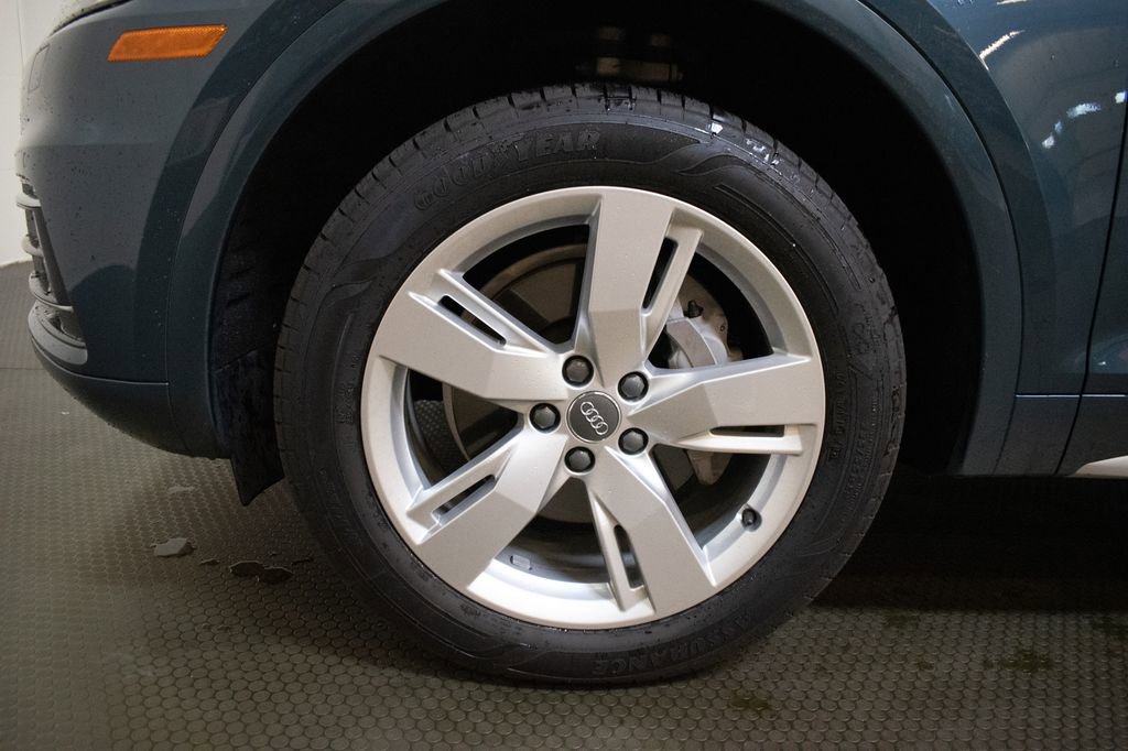 Used 2018 Audi Q5 2.0T Premium Plus w/ Premium Plus Package AWD/4WD image 9