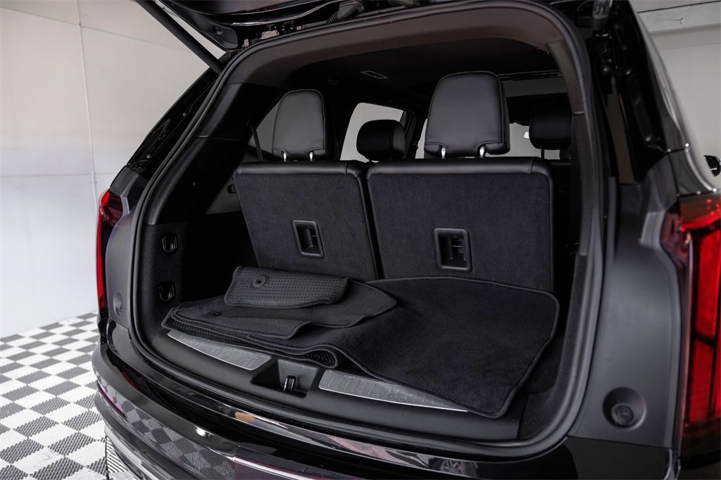 Used 2024 Cadillac XT6 Premium Luxury image 57