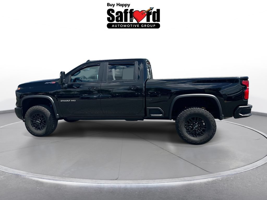 Used 2025 Chevrolet Silverado 2500 ZR2 w/ Technology Package AWD/4WD image 4