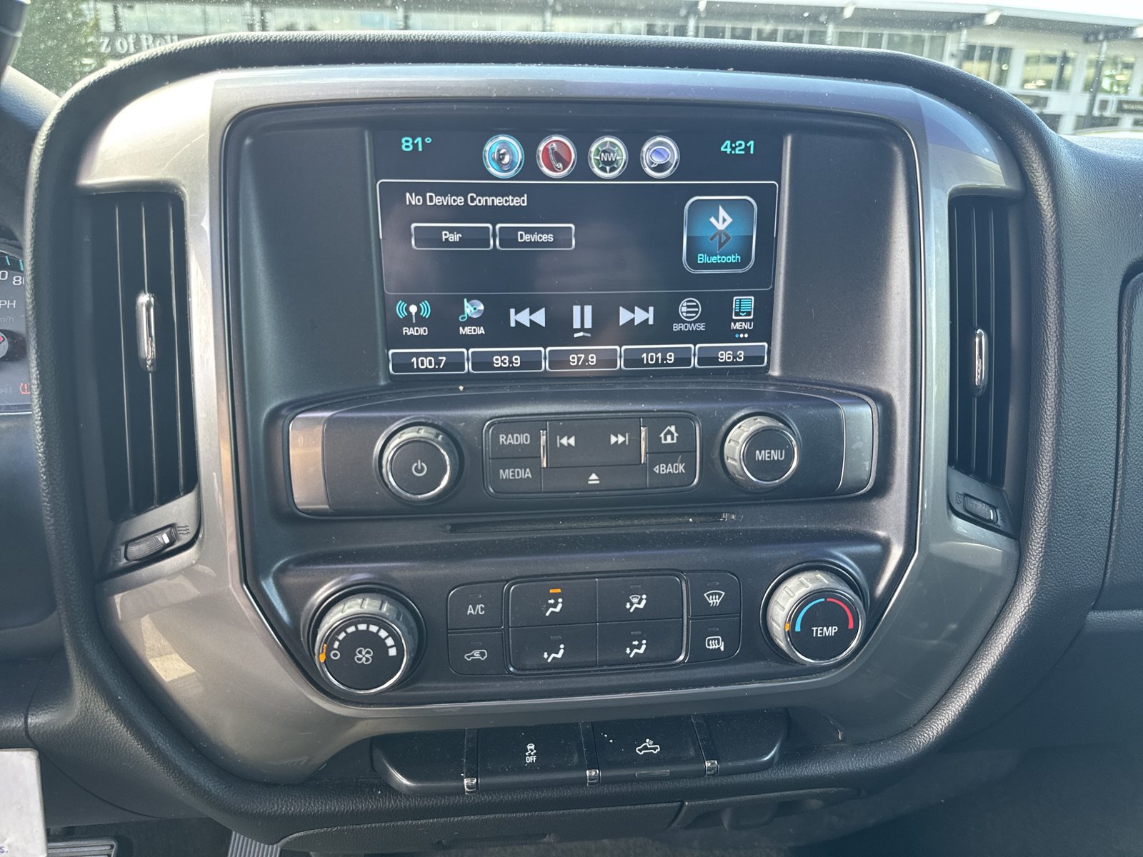 Used 2017 Chevrolet Silverado 1500 LT w/ Max Trailering Package RWD image 10