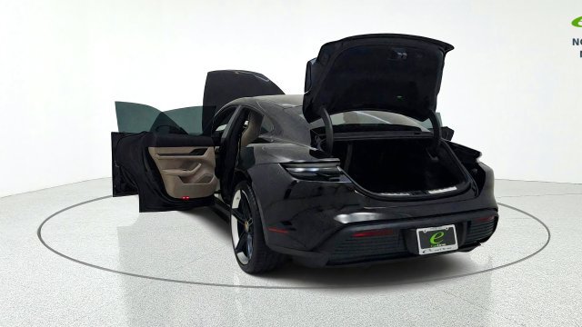 Used 2024 Porsche Taycan 4S w/ Premium Package AWD/4WD image 17