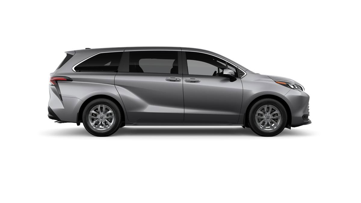 New 2026 Toyota Sienna LE FWD image 14