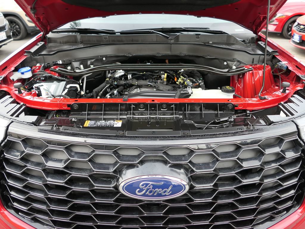 Used 2025 Ford Explorer ST-Line w/ Premium Package image 29