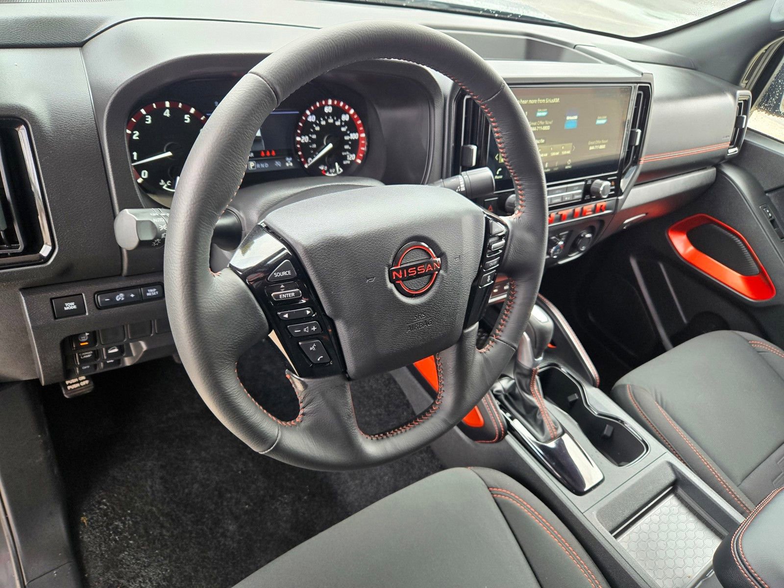 Used 2025 Nissan Frontier PRO-4X w/ Interior Protection Package AWD/4WD image 18
