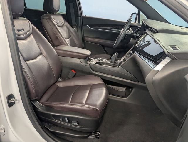 Used 2021 Cadillac XT6 Premium Luxury image 16