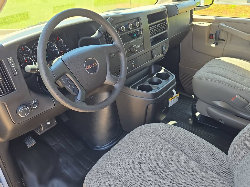 New 2026 GMC Savana 2500 w/ Driver Convenience Package RWD image 16