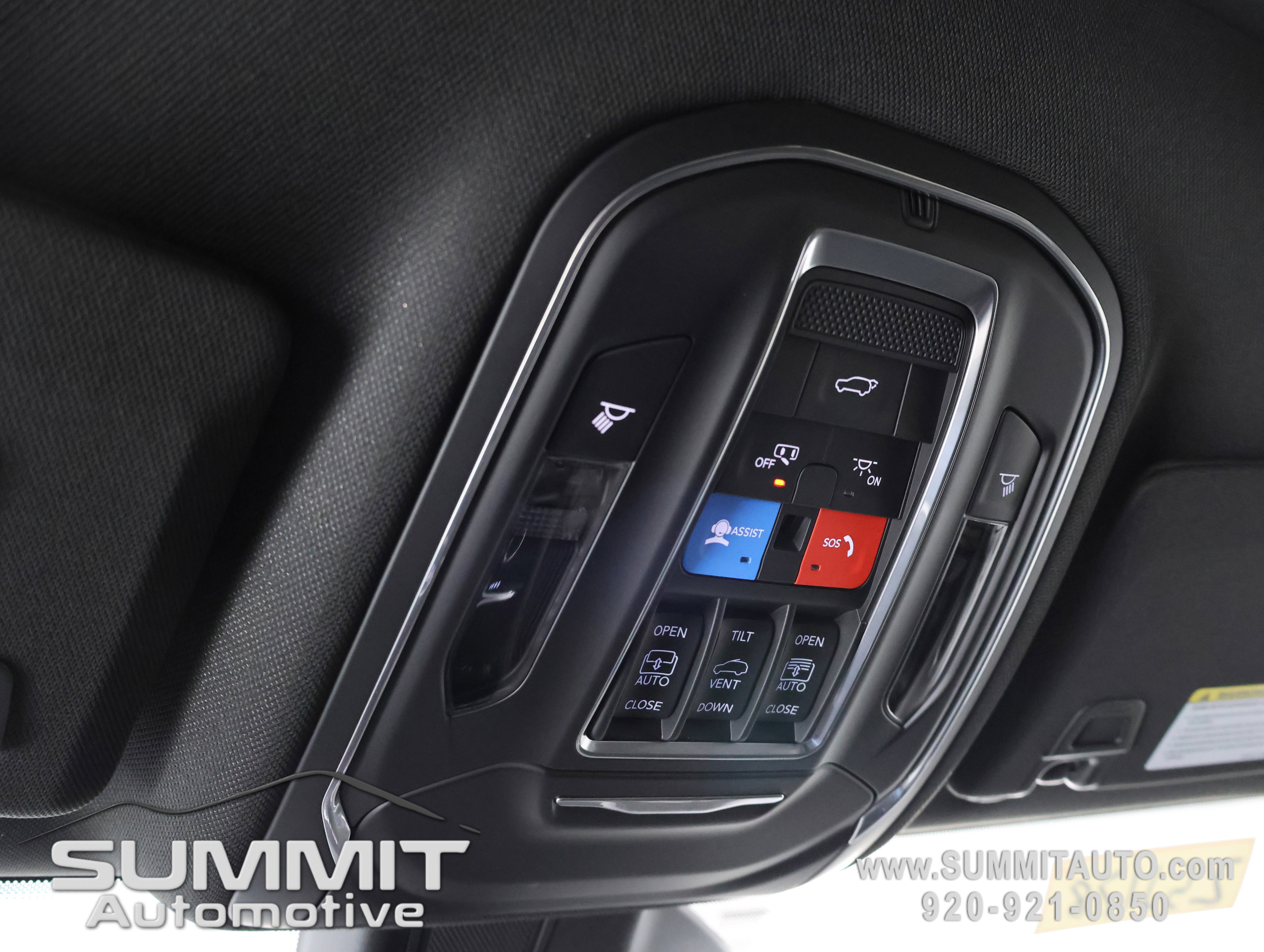 New 2025 Jeep Grand Cherokee Limited w/ Black Appearance Package image 44