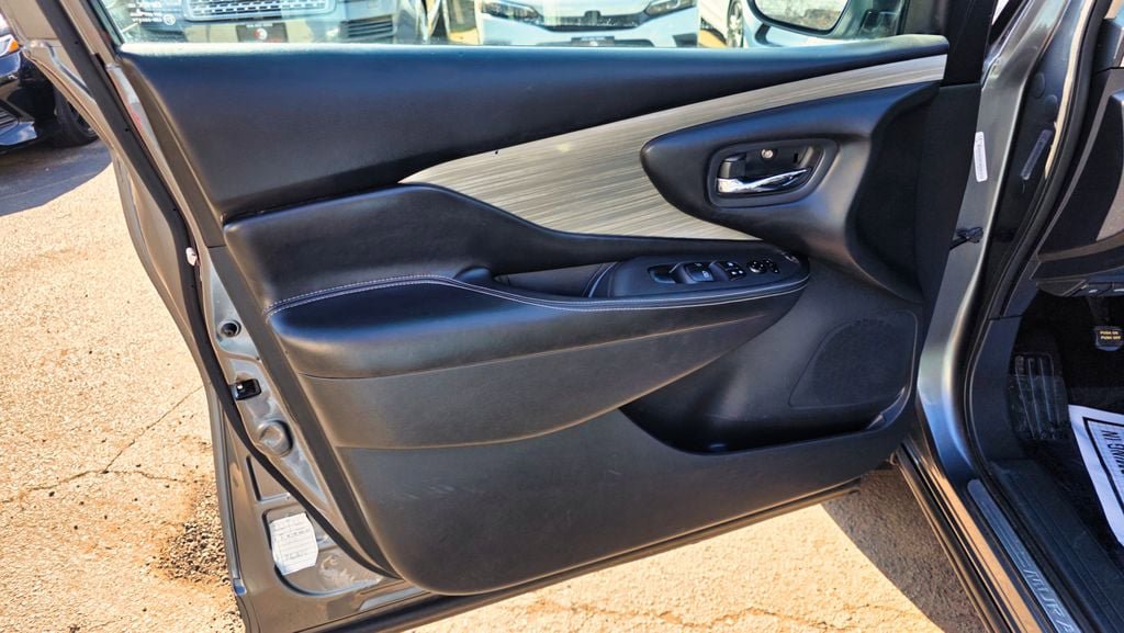 Used 2016 Nissan Murano S image 22