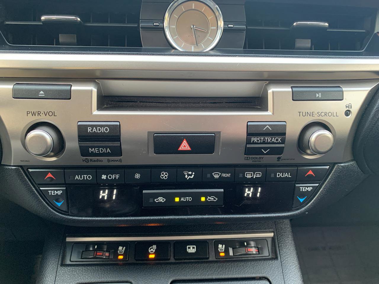 Used 2014 Lexus ES 300h w/ Luxury Package w/Bamboo Trim image 13