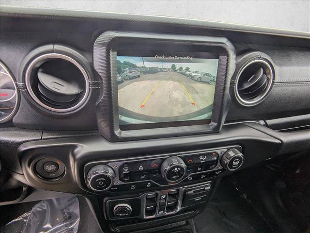 Used 2021 Jeep Wrangler Unlimited Sahara AWD/4WD image 14