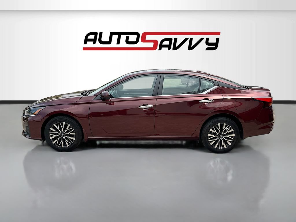 Used 2023 Nissan Altima 2.5 SV AWD/4WD image 4