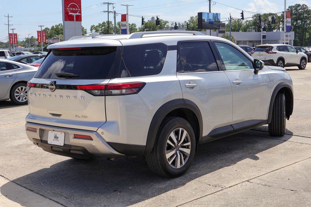 Used 2025 Nissan Pathfinder SL AWD/4WD image 21