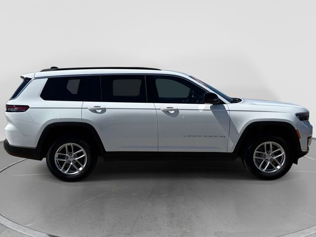 Used 2025 Jeep Grand Cherokee L Laredo w/ Luxury Tech Group I AWD/4WD image 2
