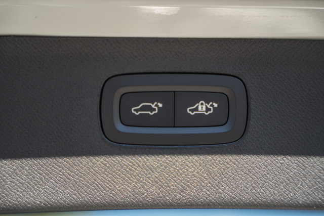 New 2027 Volvo XC90 B6 Plus AWD/4WD image 10