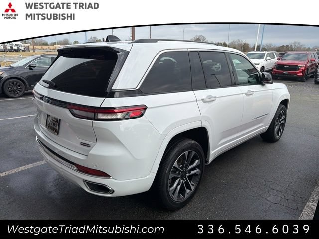 Used 2023 Jeep Grand Cherokee Overland AWD/4WD image 9