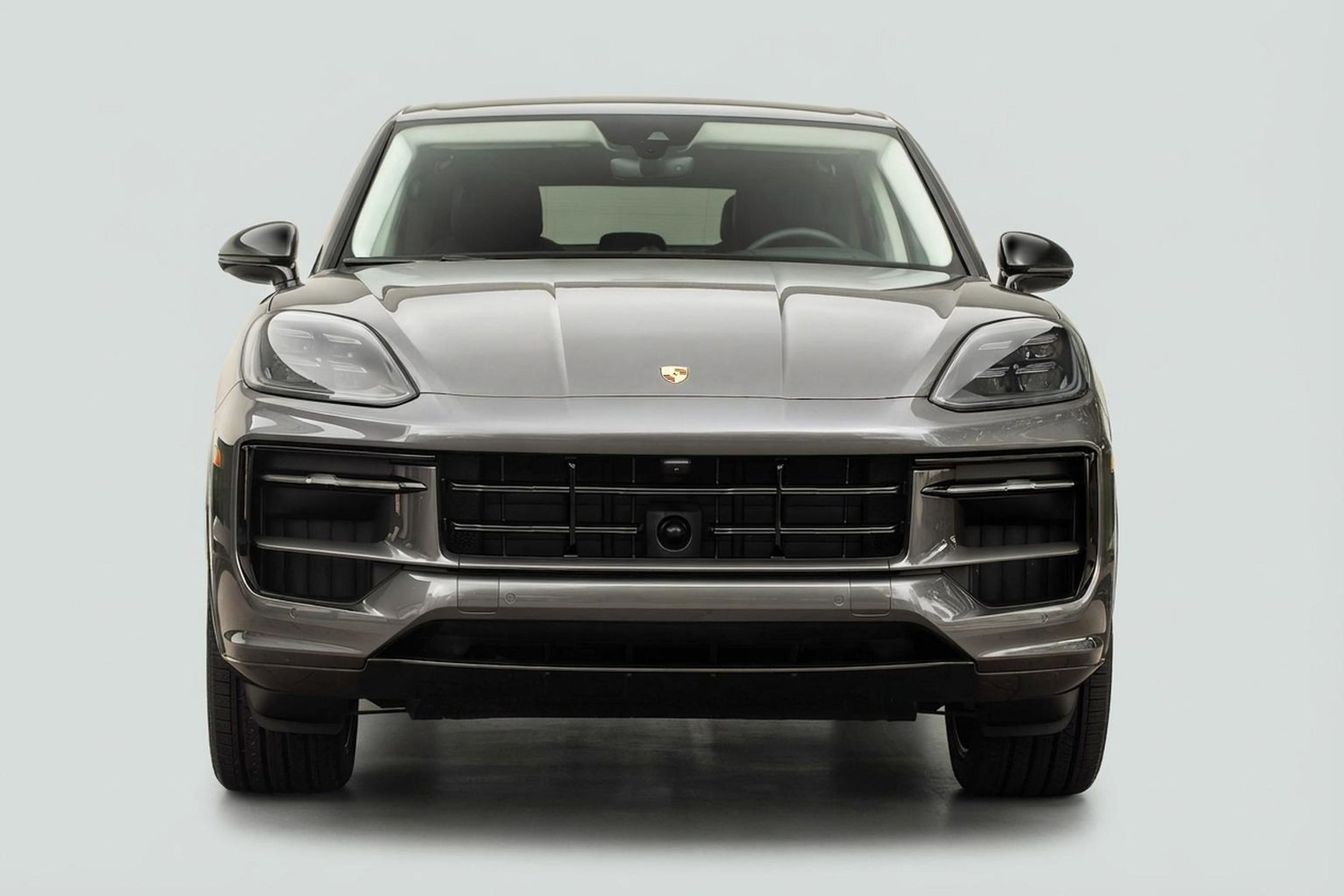 Used 2025 Porsche Cayenne S image 12