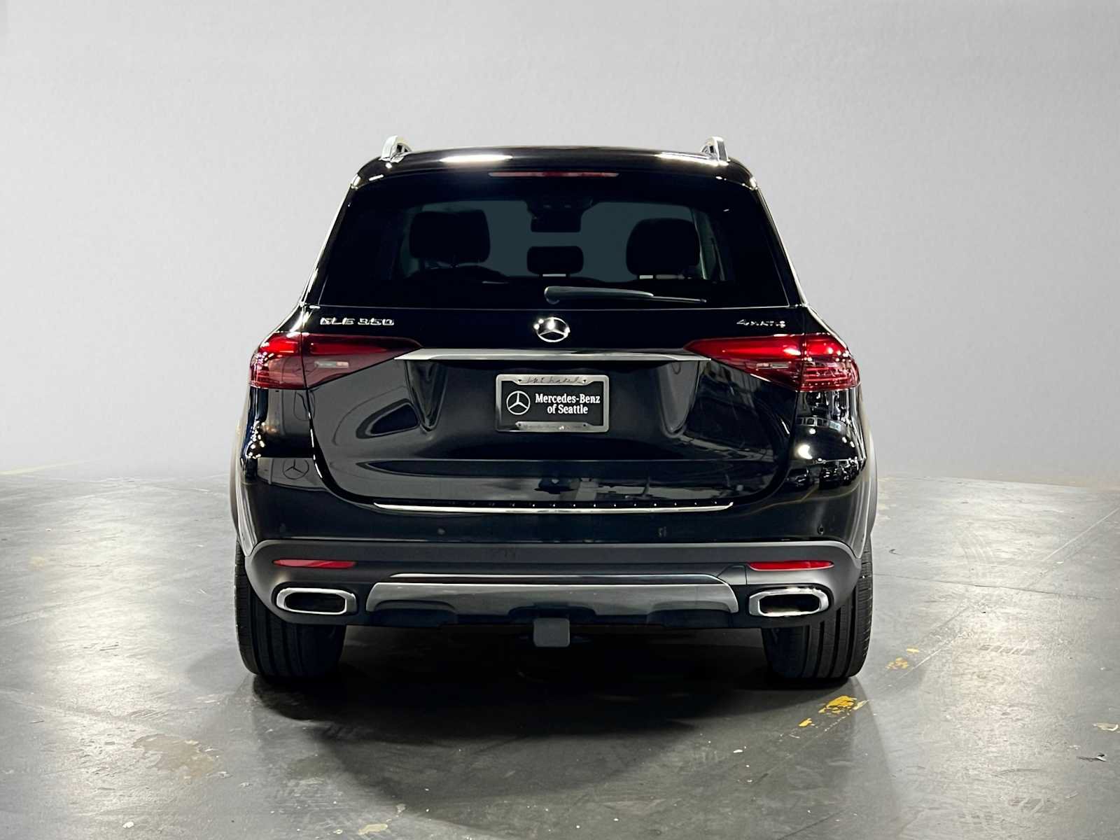 Used 2025 Mercedes-Benz GLE 350 4MATIC image 4