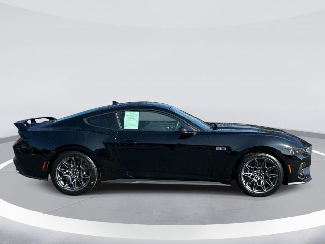 Used 2026 Ford Mustang GT Premium w/ GT Performance Package RWD image 3