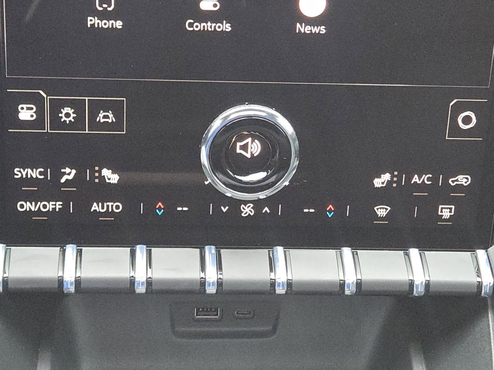 New 2026 GMC Terrain AT4 w/ Technology Package II image 33