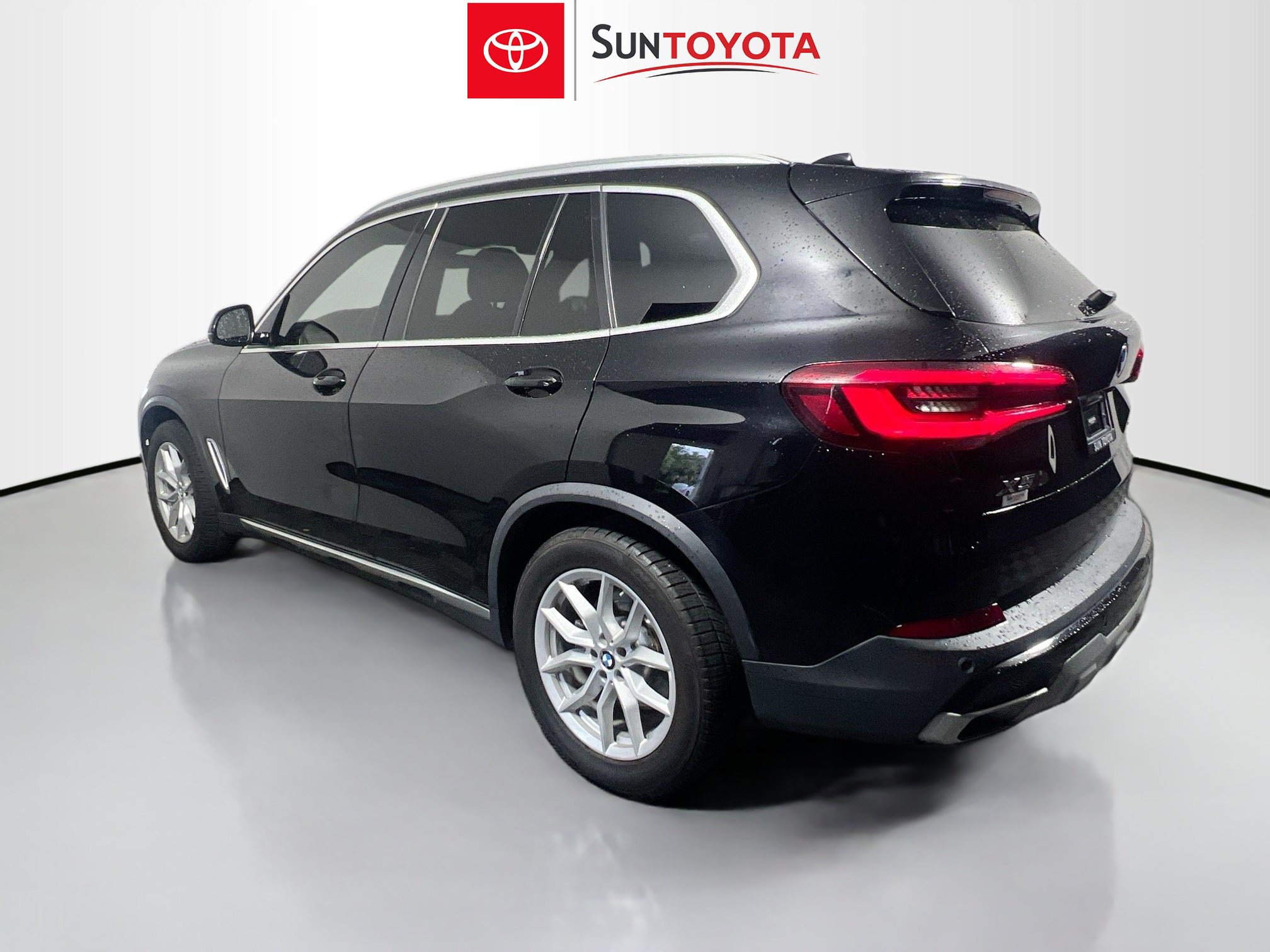 Used 2022 BMW X5 xDrive40i AWD/4WD image 6