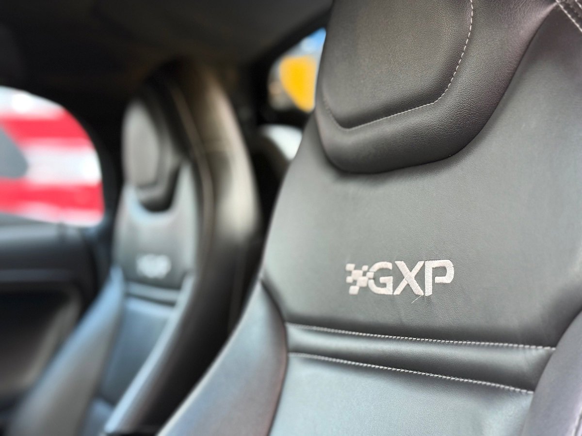 Used 2008 Pontiac Solstice GXP image 16