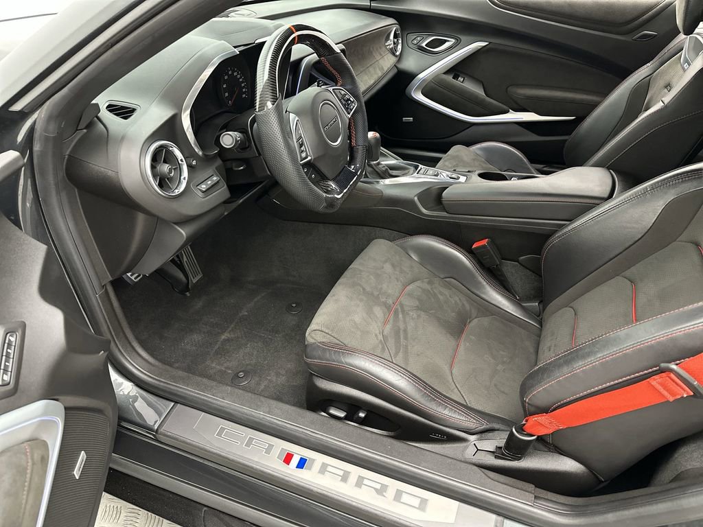 Used 2018 Chevrolet Camaro ZL1 image 11