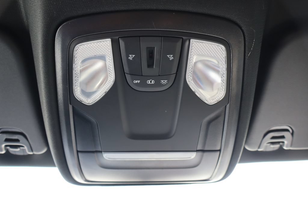 Used 2023 RAM 1500 Tradesman AWD/4WD image 16