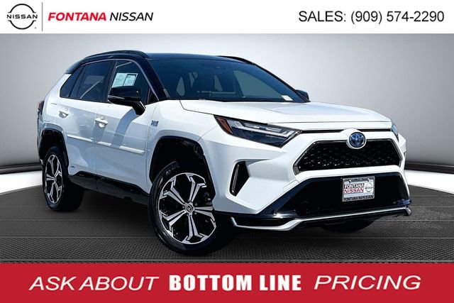 Used 2022 Toyota RAV4 XSE w/ Weather Package AWD/4WD image 1