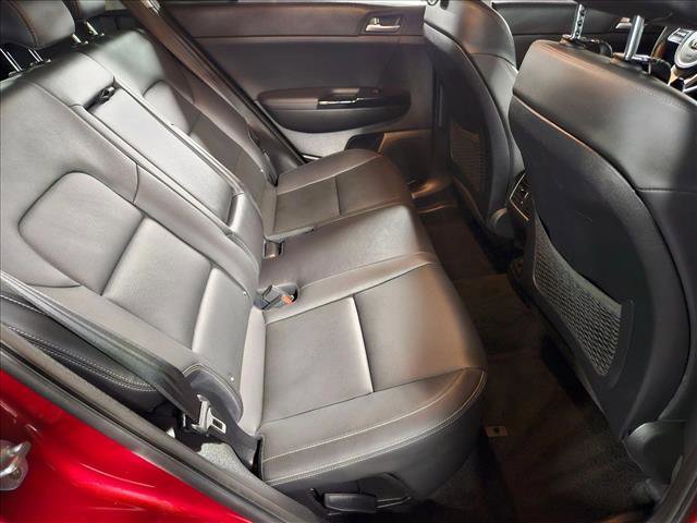 Used 2020 Kia Sportage EX image 18