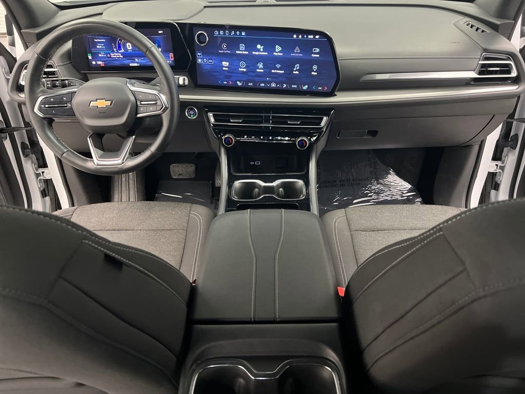 Used 2024 Chevrolet Traverse LT image 45