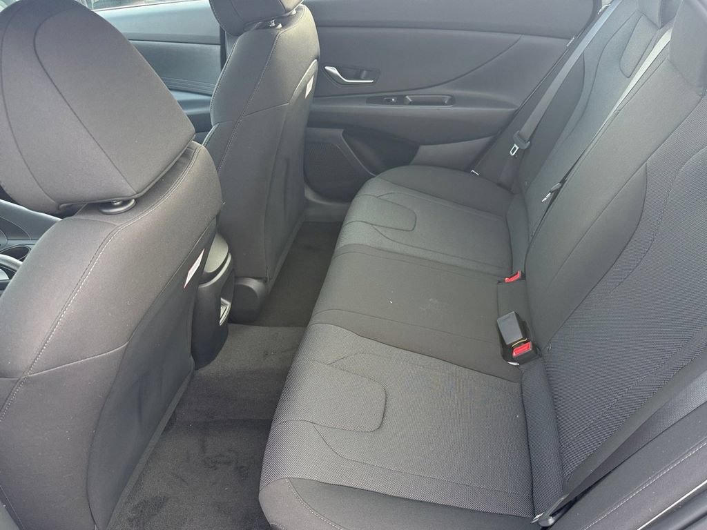 New 2026 Hyundai Elantra SE FWD image 11