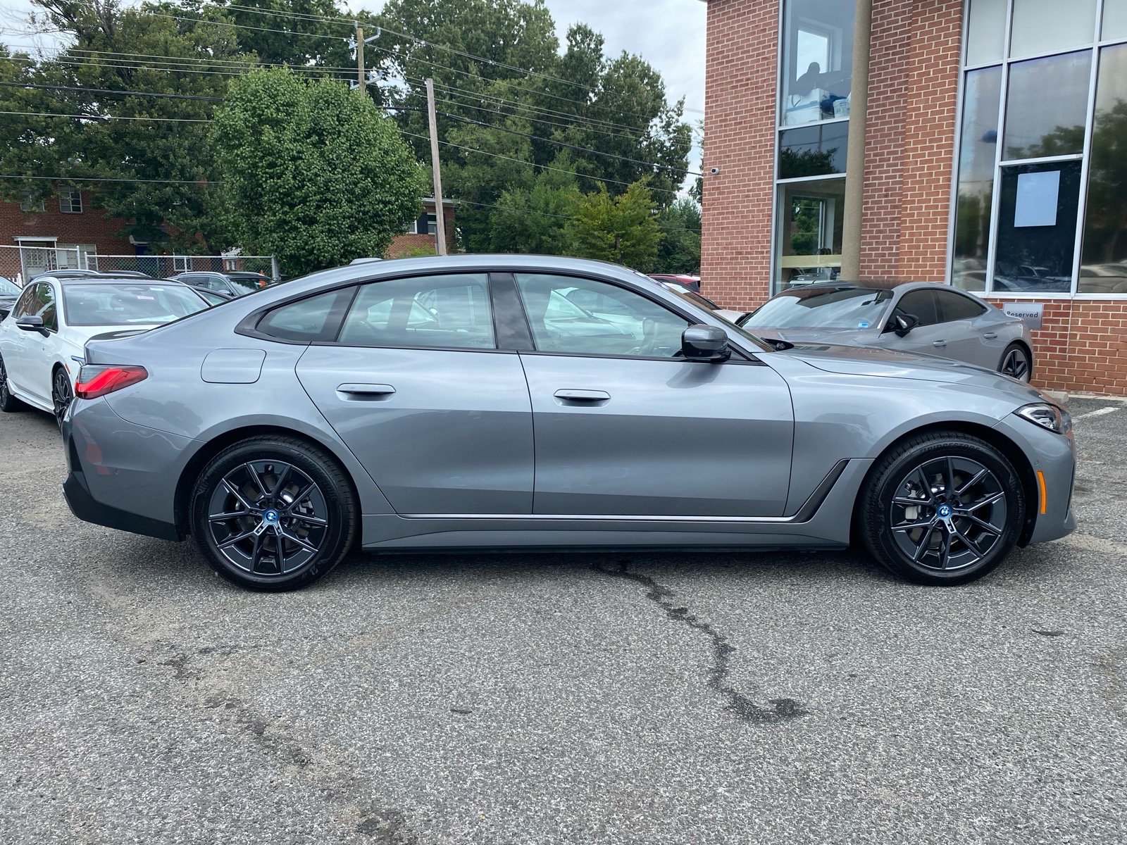 Used 2023 BMW i4 eDrive35 w/ Premium Package RWD image 2