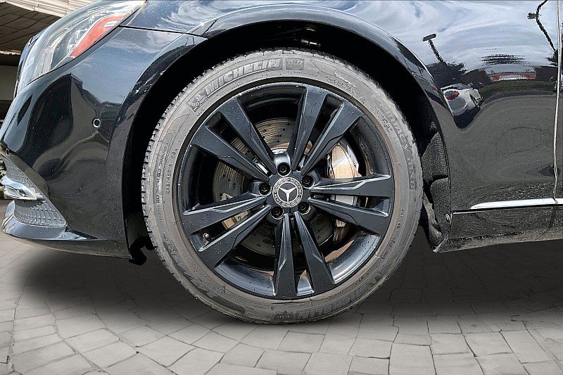 Used 2018 Mercedes-Benz S 560 4MATIC Sedan image 7