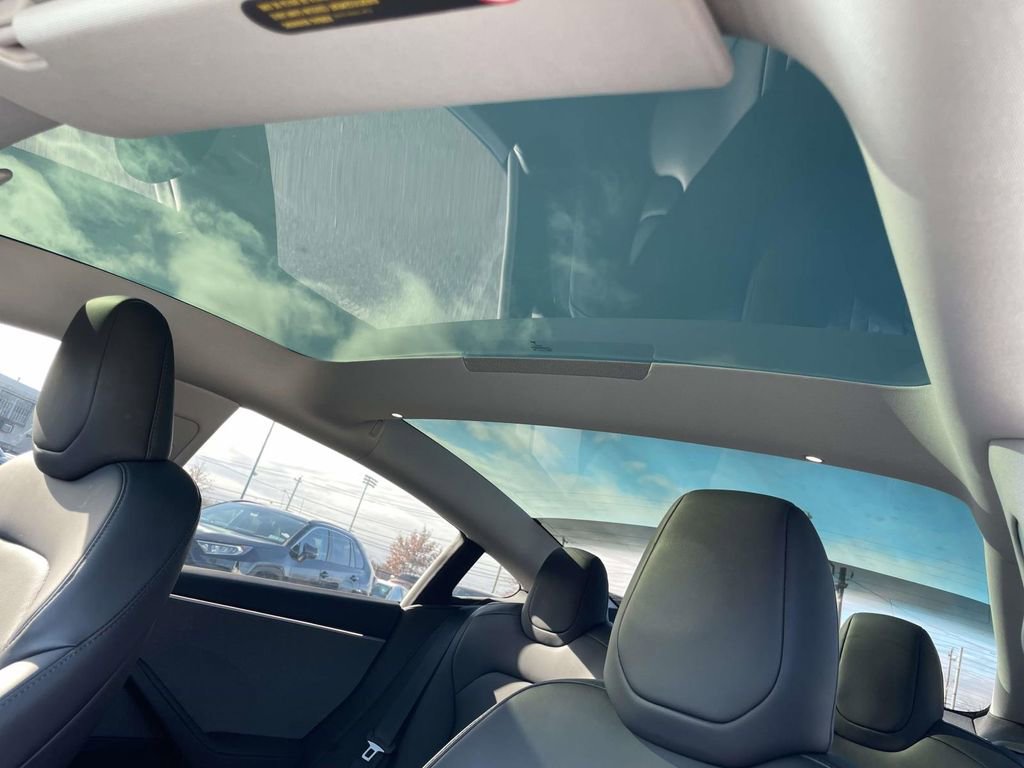 Used 2024 Tesla Model 3 Standard Range image 17