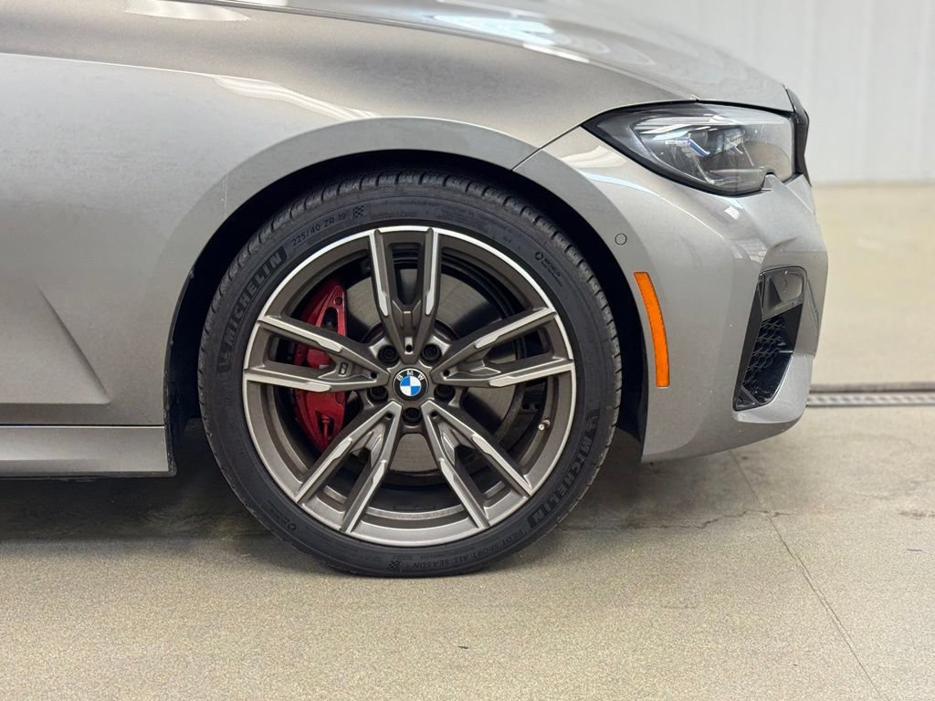 Used 2022 BMW M340i xDrive w/ Premium Package AWD/4WD image 4