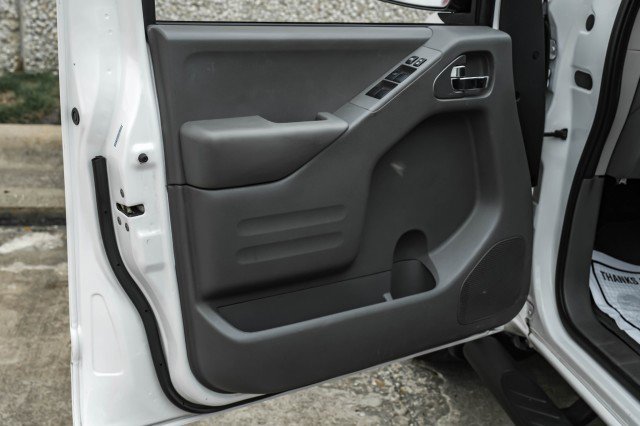 Used 2021 Nissan Frontier SV w/ Midnight Edition Floor Mats image 43