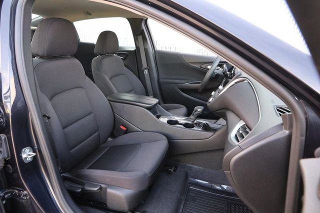 Used 2023 Chevrolet Malibu LT image 25