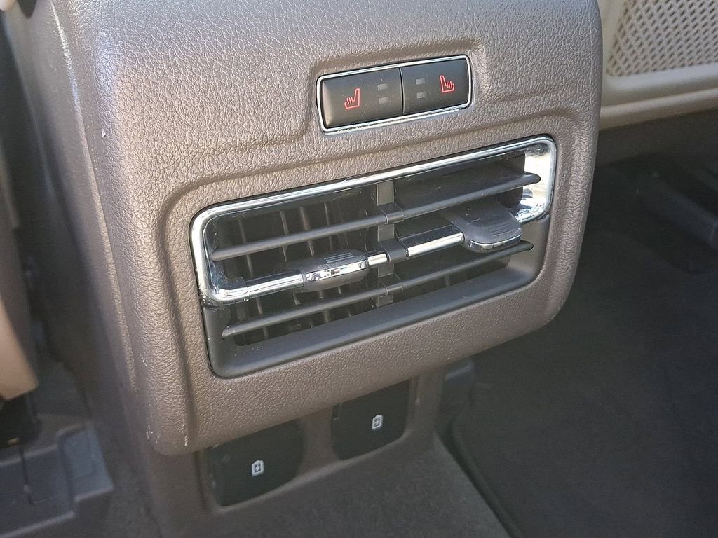 Used 2022 Lincoln Corsair Reserve w/ Equipment Group 201A image 11