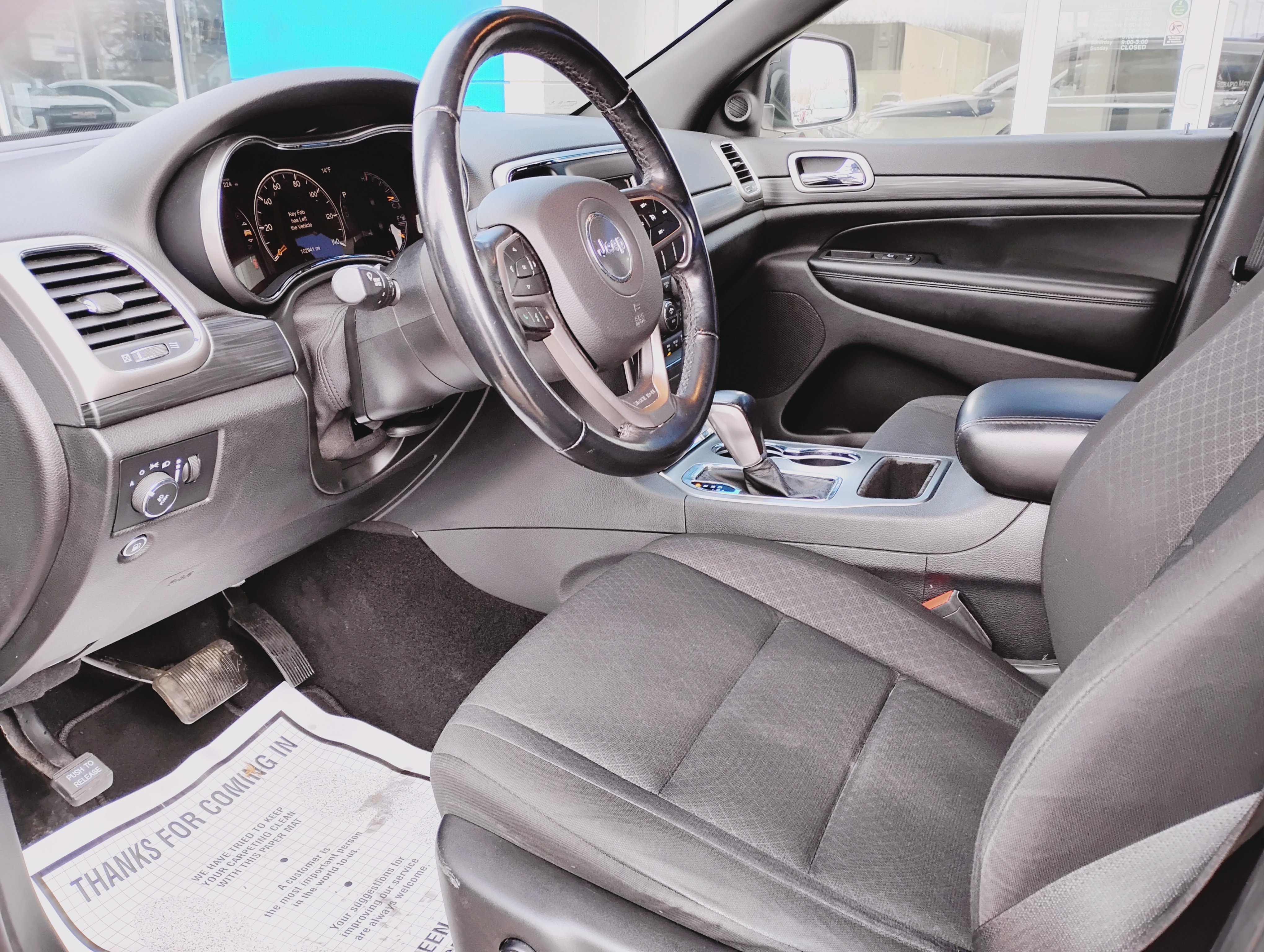 Used 2020 Jeep Grand Cherokee Laredo image 11