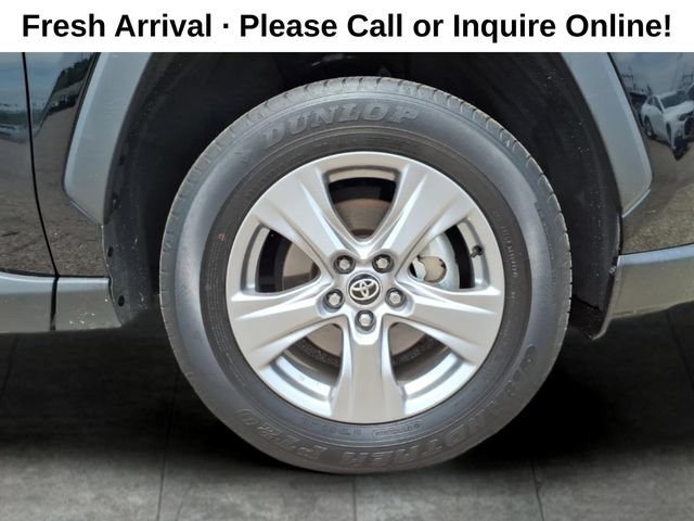 Used 2025 Toyota RAV4 XLE FWD image 9
