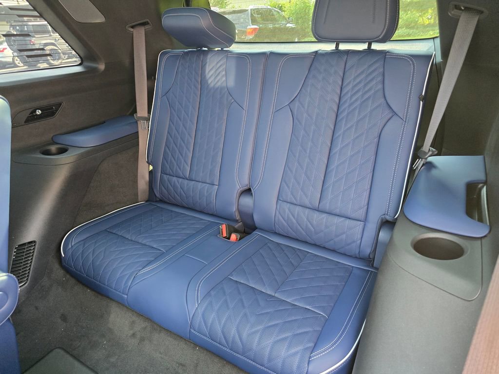 New 2026 Cadillac Vistiq Premium Luxury image 19